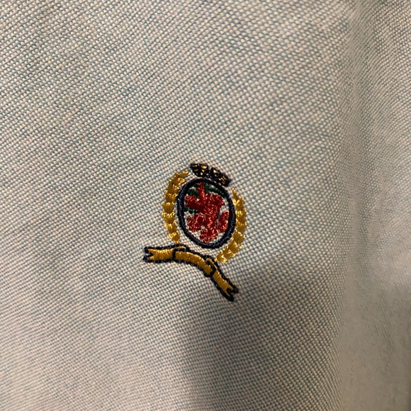 EUC Men’s Tommy Hilfiger short sleeve Dress Shirt Size XL - Picture 2 of 4